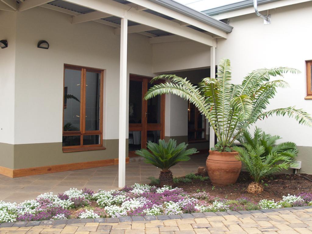 Villa Jana Guesthouse Pretoria Ngoại thất bức ảnh