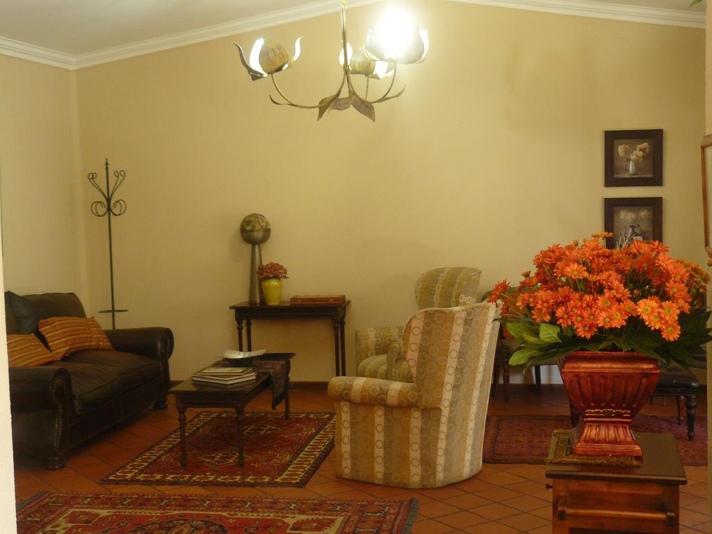 Villa Jana Guesthouse Pretoria Ngoại thất bức ảnh