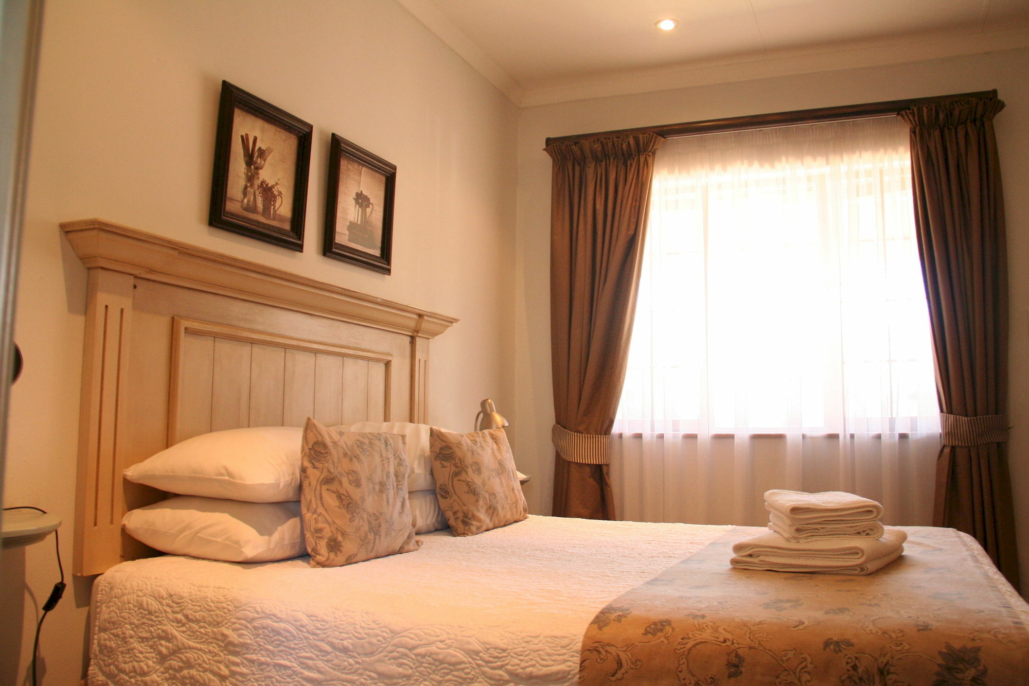 Villa Jana Guesthouse Pretoria Ngoại thất bức ảnh